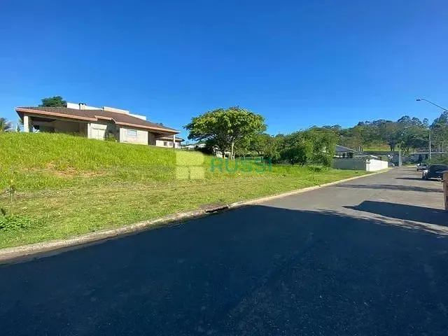 Terreno com 1750m², à venda, no bairro Tampanhão em Jambeiro