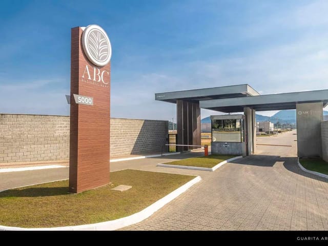 Terreno com 1249m², à venda, no bairro Sertão Santa Luzia em Porto Belo