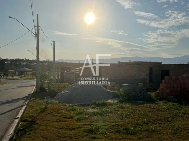 Terreno com 338m², à venda, no bairro Bairro dos Guedes em Tremembé