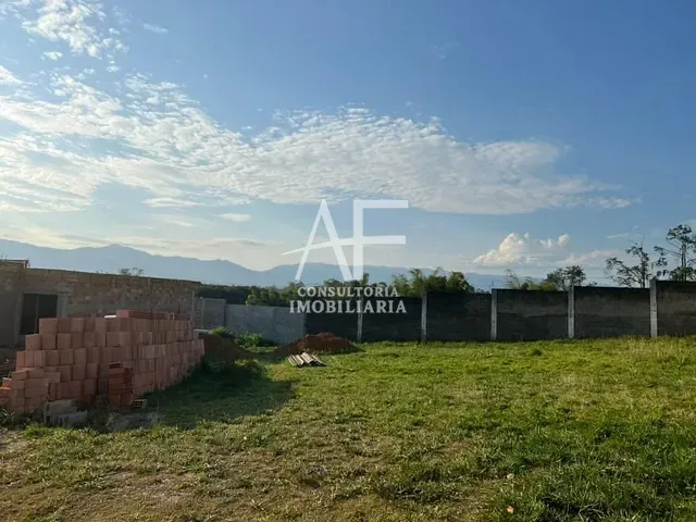 Terreno com 338m², à venda, no bairro Bairro dos Guedes em Tremembé
