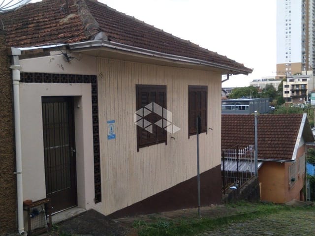 Terreno com 202m², à venda, no bairro Cristo Redentor em Caxias do Sul
