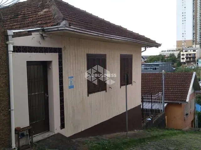 Terreno com 202m², à venda, no bairro Cristo Redentor em Caxias do Sul