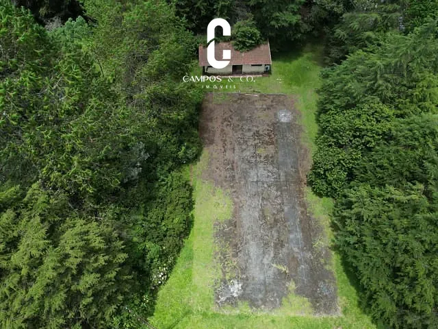 Terreno com 1964m², à venda, no bairro Vila Inglesa em Campos do Jordão