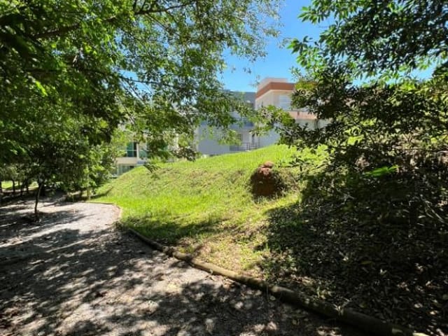 Terreno com 596m², à venda, no bairro Suru em Santana de Parnaíba