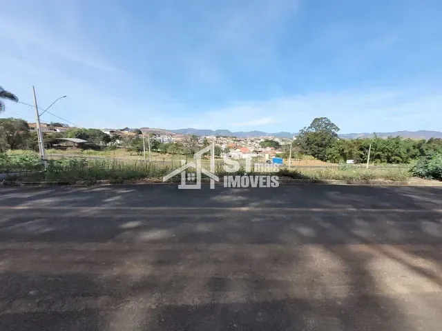 Terreno com 271m², à venda, no bairro Recanto da Serra em Andradas