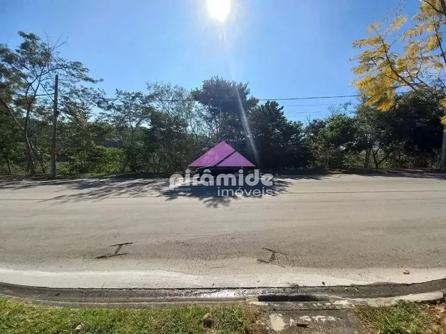 Terreno com 250m², à venda, no bairro Villa Branca em Jacareí