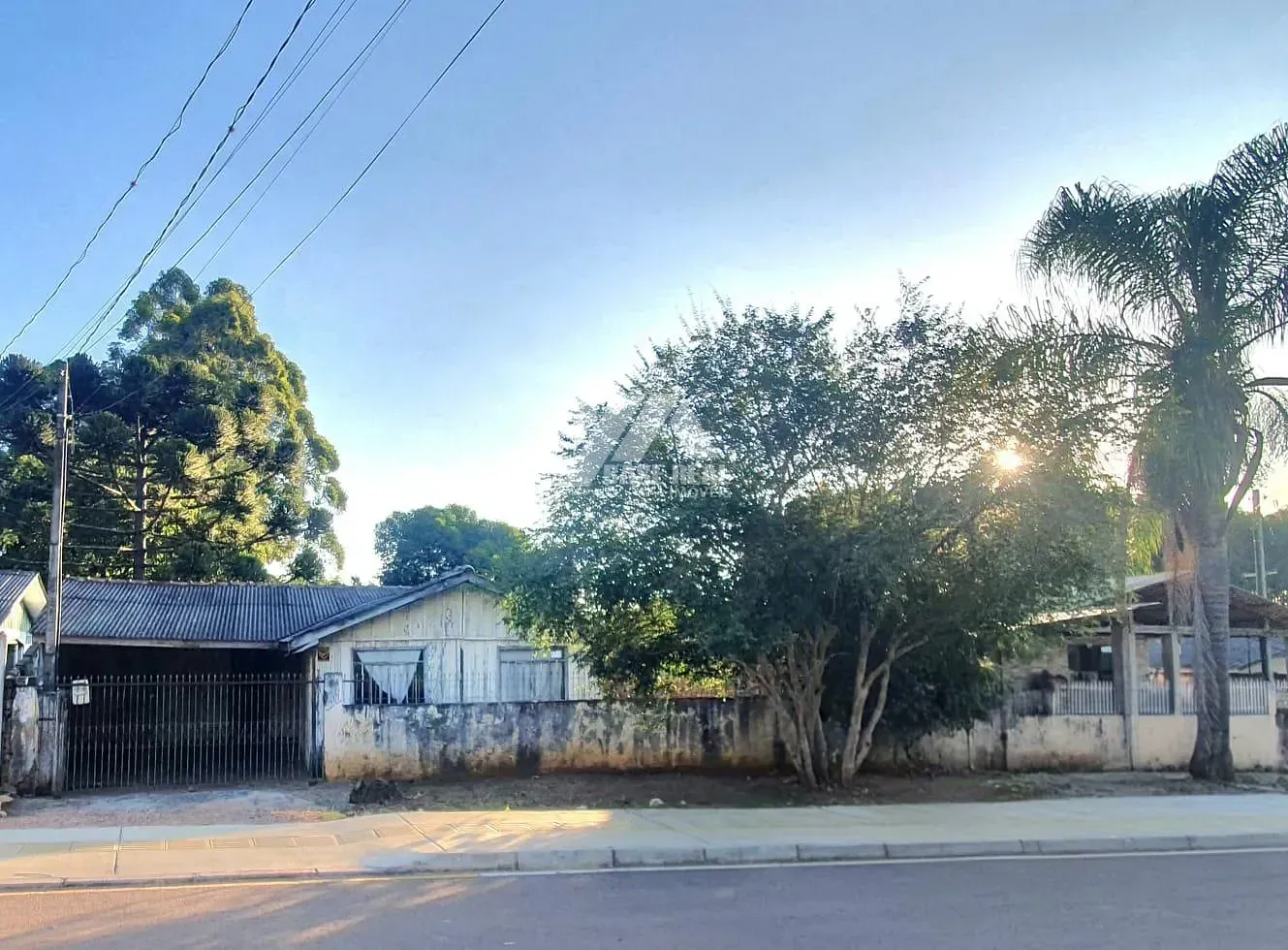 Terreno medindo 13 x 33 à venda, Colônia Dona Luíza, Ponta Grossa, PR — Colônia Dona Luíza