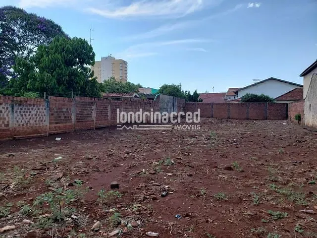 Terreno com 600m², à venda, no bairro Centro em Ibiporã
