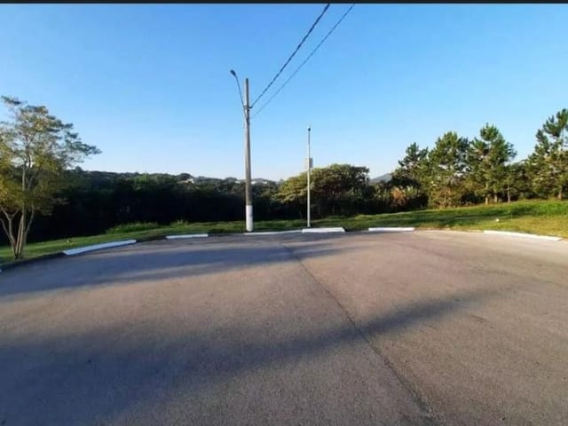 Terreno com 548m², à venda, no bairro Colinas de Parnaíba I em Santana de Parnaíba