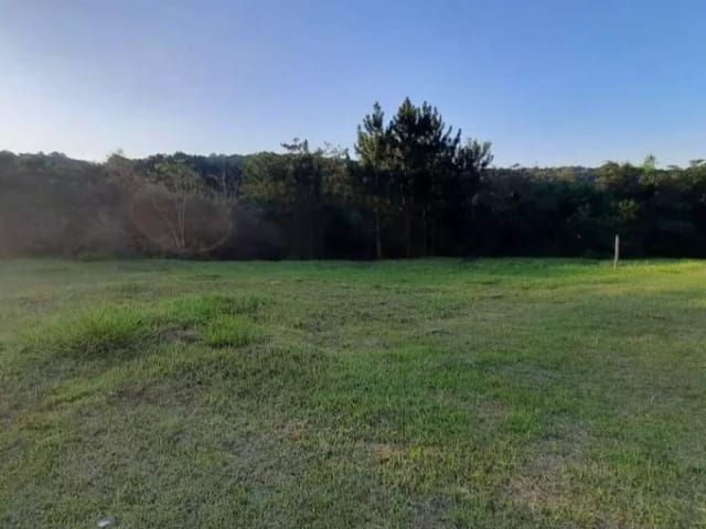 Terreno com 548m², à venda, no bairro Colinas de Parnaíba I em Santana de Parnaíba