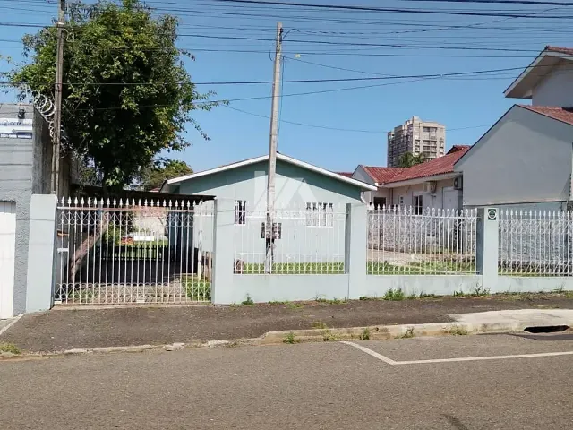 Terreno com 675m², à venda, no bairro Jardim Carvalho em Ponta Grossa