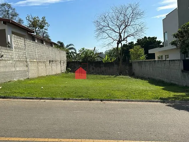 Terreno com 407m², à venda, no bairro Condomínio Reserva dos Lagos em Pindamonhangaba
