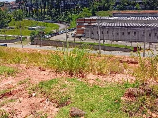 Terreno com 127m², à venda, no bairro Parque Alexandre em Cotia