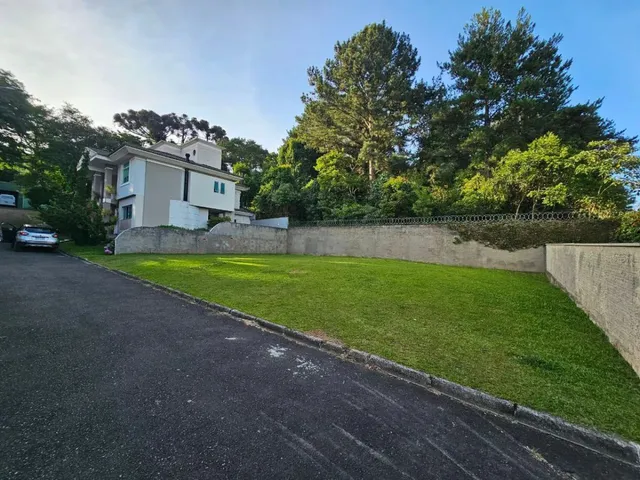 Terreno com 432m², à venda, no bairro Santa Felicidade em Curitiba