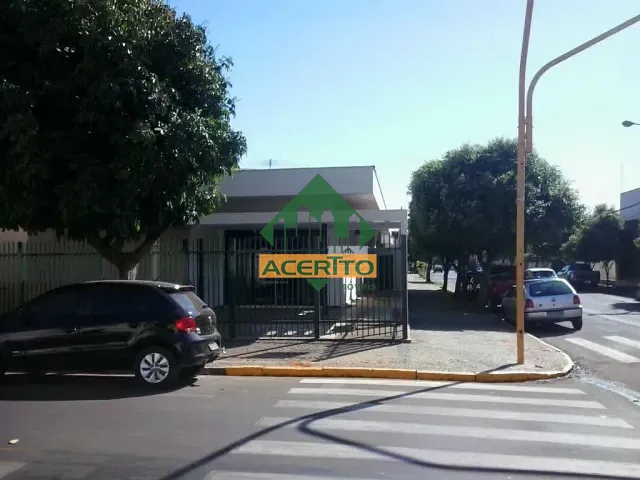 Terreno com 565m², à venda, no bairro Centro em Araçatuba