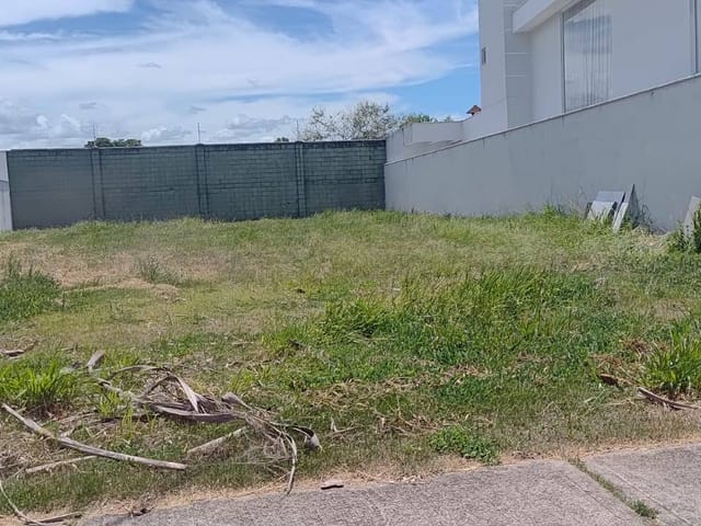 Terreno com 449m², à venda, no bairro Parque Rodoviário em Campos dos Goytacazes