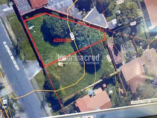 Terreno com 934m², à venda, no bairro Rebouças em Curitiba
