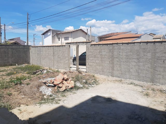 Terreno com 200m², à venda, no bairro Residencial Parque das Palmeiras em Pindamonhangaba