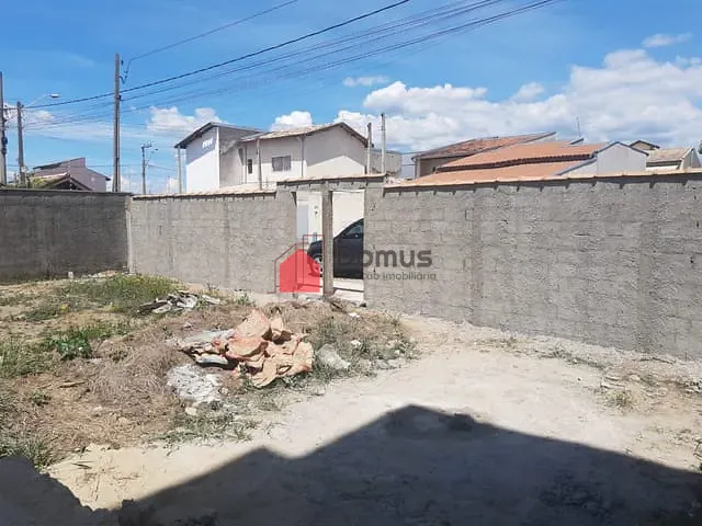 Terreno com 200m², à venda, no bairro Residencial Parque das Palmeiras em Pindamonhangaba