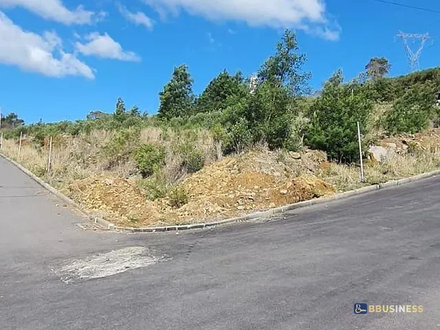 Terreno com 360m², à venda, no bairro São Luiz em Caxias do Sul