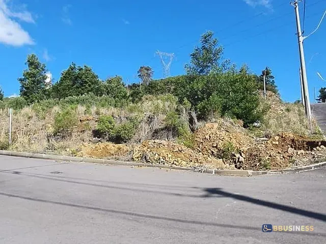 Terreno com 360m², à venda, no bairro São Luiz em Caxias do Sul