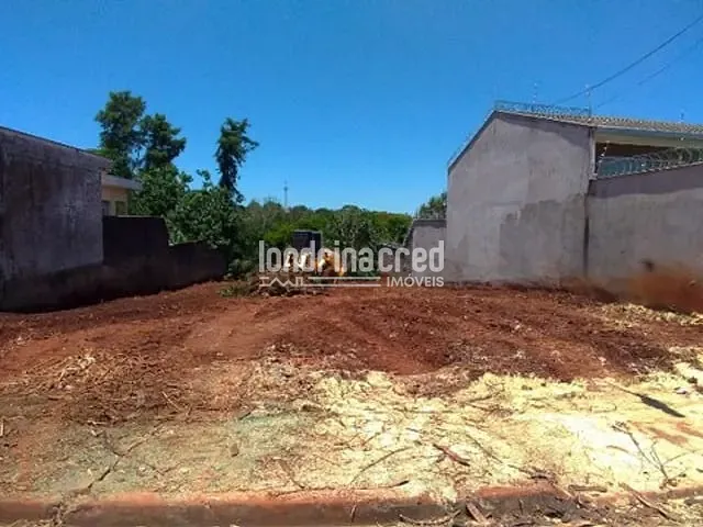 Terreno com 413m², à venda, no bairro Jardim Champagnat em Londrina