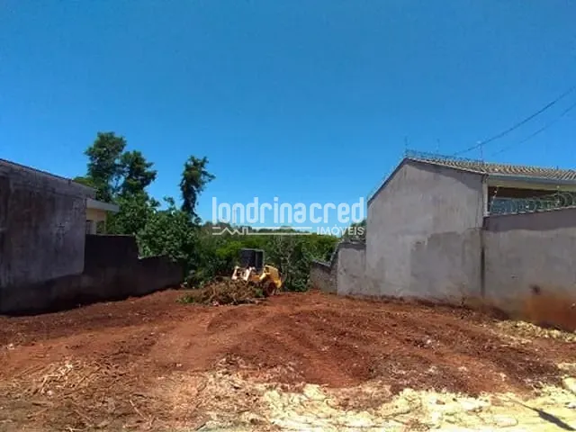 Terreno com 413m², à venda, no bairro Jardim Champagnat em Londrina