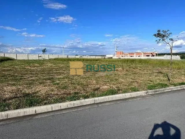 Terreno com 250m², à venda, no bairro Jardim das Flores em São José dos Campos