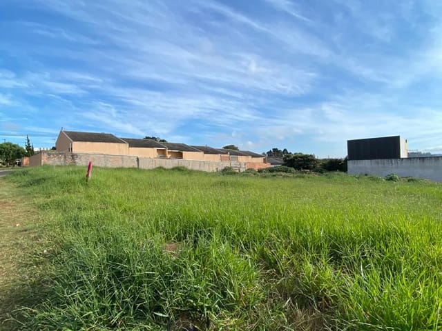 Ótimo terreno plano próximo ao Tamara materiais de construção