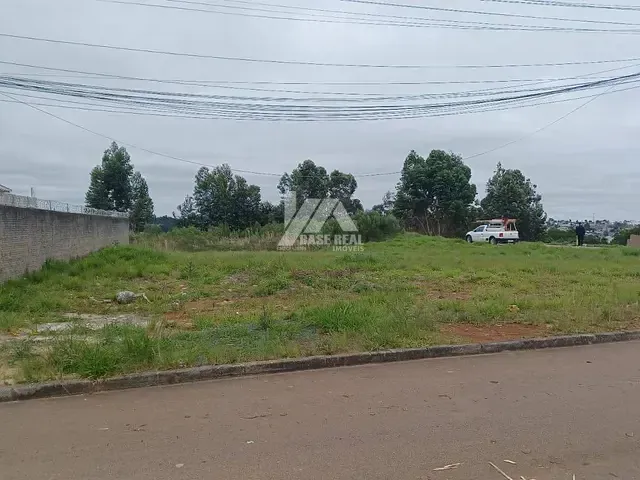 Terreno com 402m², à venda, no bairro Cará-cará em Ponta Grossa