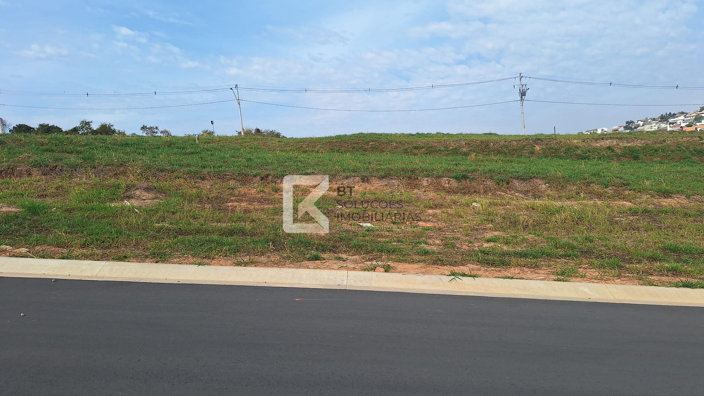 Terreno, 300 m² - Foto 1