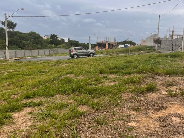 Terreno com 194m², à venda, no bairro Loteamento Industrial Água Preta em Pindamonhangaba