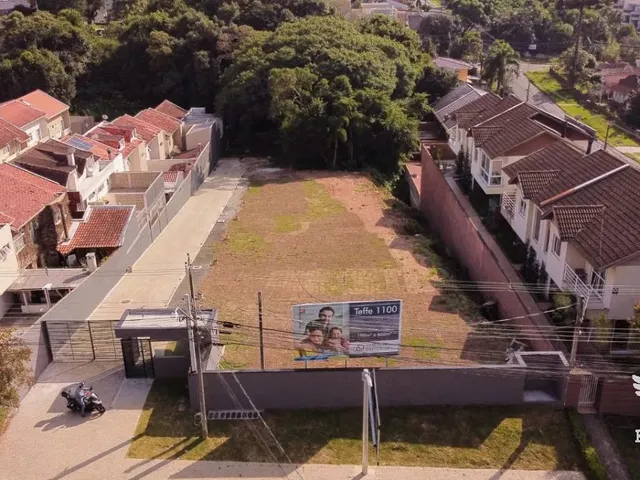 Terreno à venda, no bairro Bom Retiro em Curitiba