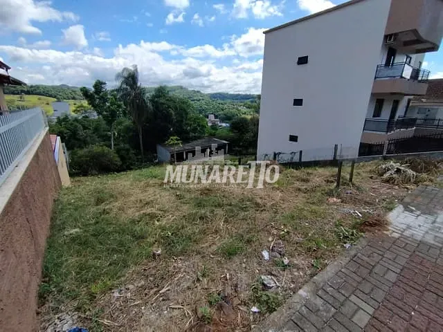 Terreno com 344m², à venda, no bairro Centro em Piratuba