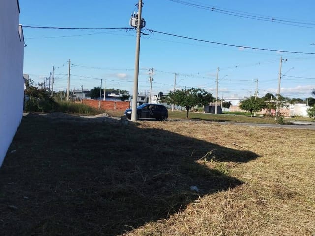 Terreno com 176m², à venda, no bairro Centro em Pindamonhangaba