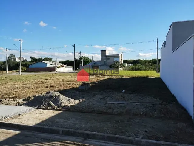 Terreno com 176m², à venda, no bairro Centro em Pindamonhangaba