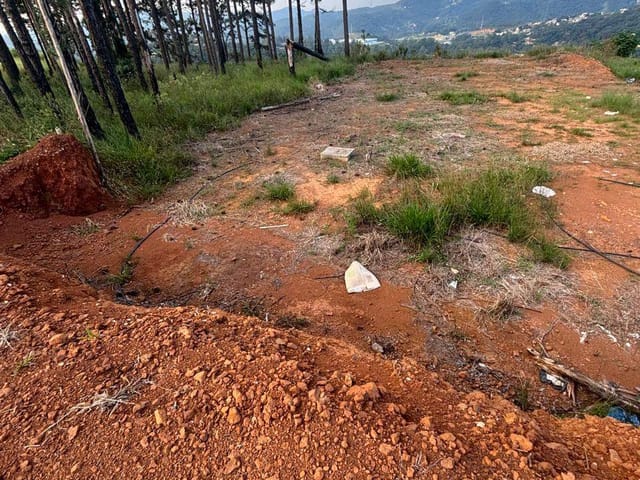 Terreno com 750m², à venda, no bairro Recanto Maravilha III em Santana de Parnaíba