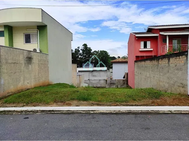 Terreno com 250m², à venda, no bairro Independência em Taubaté