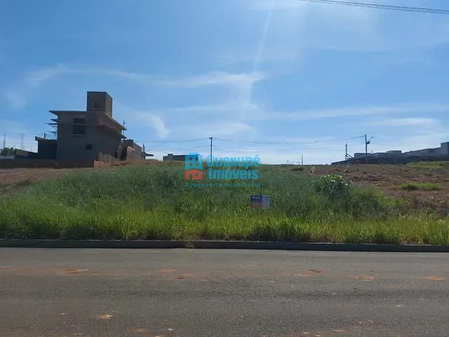 Terreno com 450m², à venda, no bairro Residencial Bosque dos Jatobás em Guaxupé