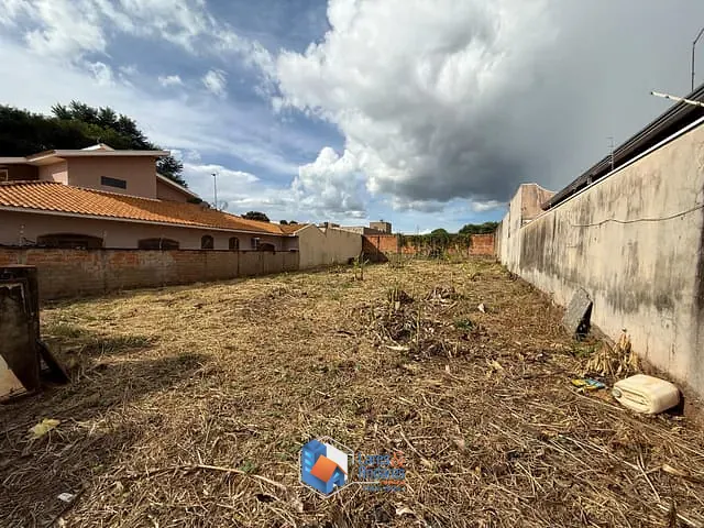 Terreno com 525m² 1 quarto e 1 banheiro, à venda, no bairro Vila Cristal em Brodowski