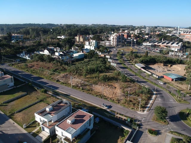 Terreno com 542m², à venda, no bairro Interlagos em Caxias do Sul