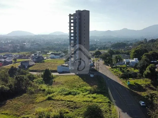 Terreno com 329m², à venda, no bairro Centro Administrativo em Teutônia