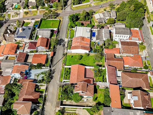 Terreno à venda, no bairro São João em Curitiba