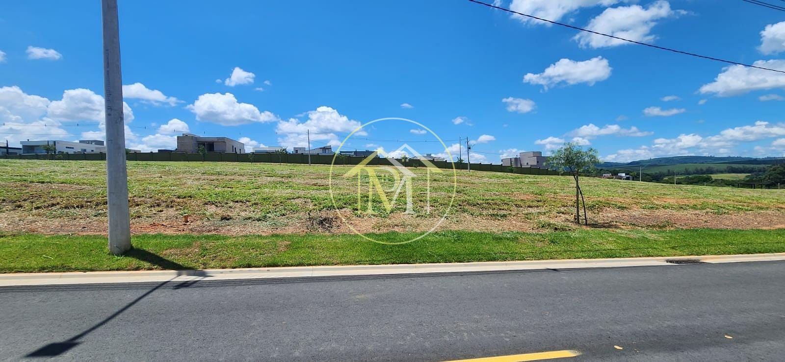 Terreno à venda, 300m² - Foto 1