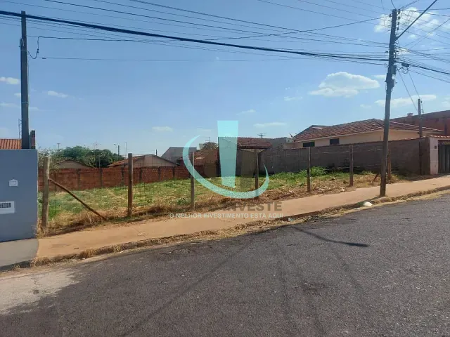 Terreno com 500m², à venda, no bairro Jardim Roberto Selmi Dei em Araraquara