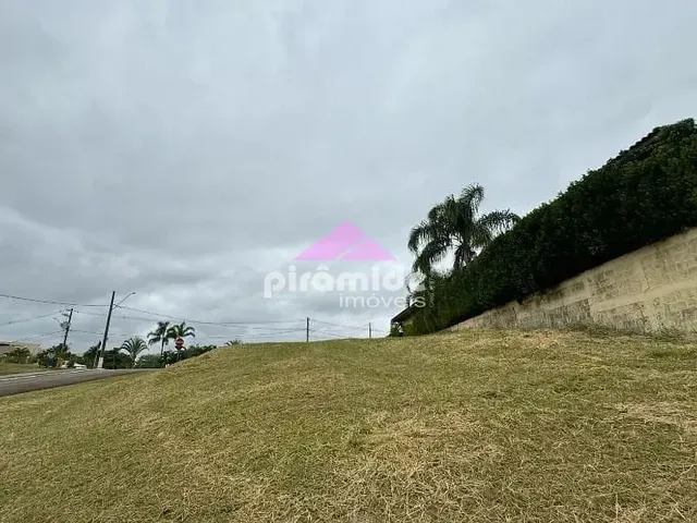 Terreno com 806m², à venda, no bairro Jardim Torrao de Ouro em São José Dos Campos