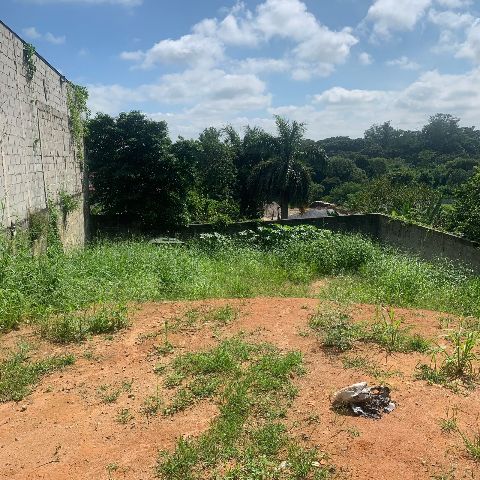 Terreno com 438m², à venda, no bairro Parque São Domingos em Pindamonhangaba