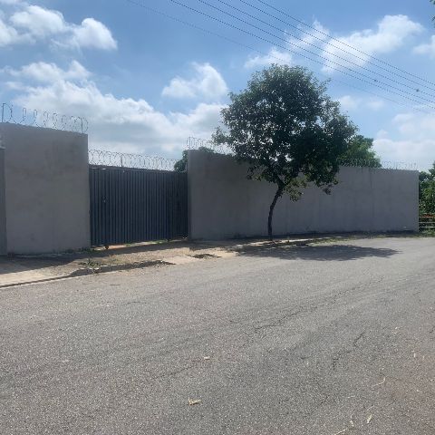 Terreno com 438m², à venda, no bairro Parque São Domingos em Pindamonhangaba