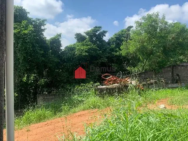 Terreno com 438m², à venda, no bairro Parque São Domingos em Pindamonhangaba