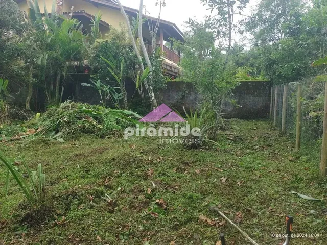 Terreno com 501m², à venda, no bairro Praia do Itamambuca em Ubatuba